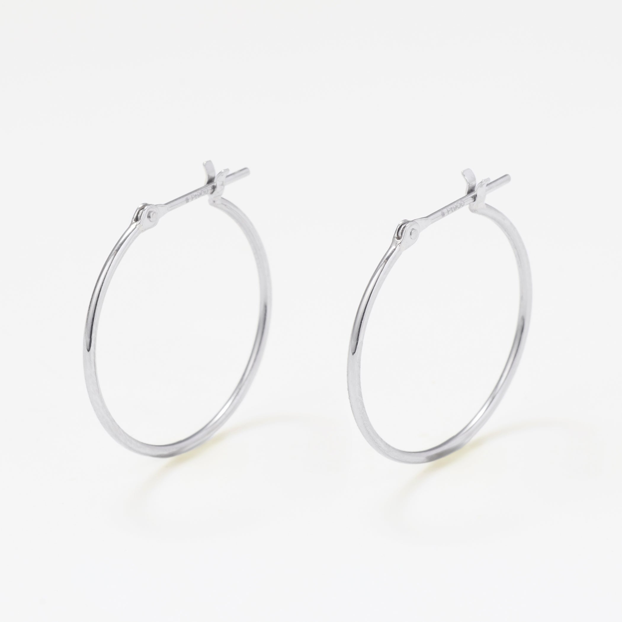 プラチナ フープ ピアス（20mm） （9881821741358）– エステール公式