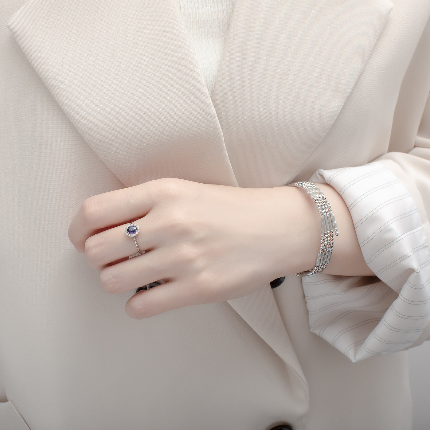 9月誕生石 プラチナ ロイヤルブルーサファイア リング