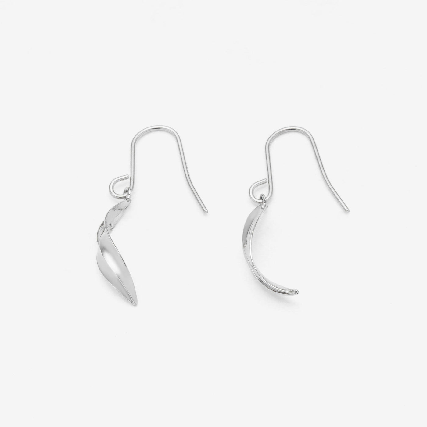 K10 ホワイトゴールド フック ピアス