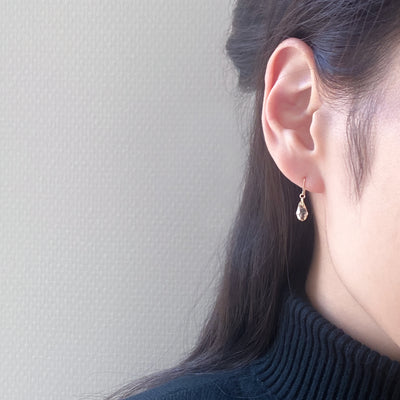 【WEB限定】K10 イエローゴールド クリスタル しずく フック ピアス