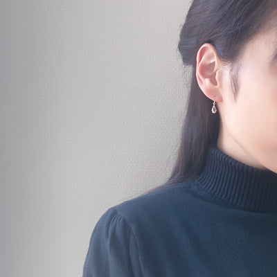 【WEB限定】K10 イエローゴールド クリスタル しずく フック ピアス