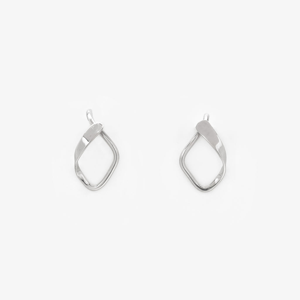 プラチナ フック ピアス （9371135279406）– エステール公式通販