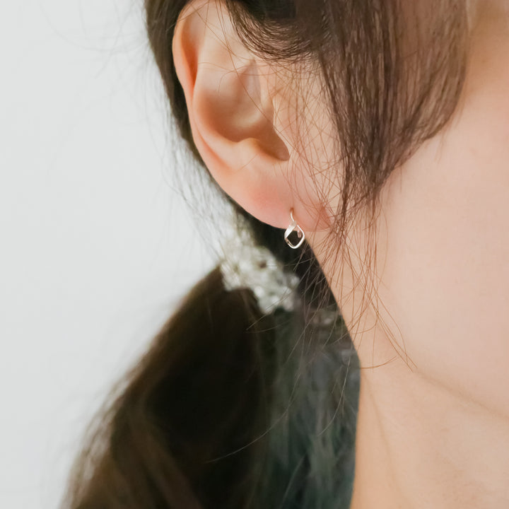 プラチナ フック ピアス （9371135279406）– エステール公式通販