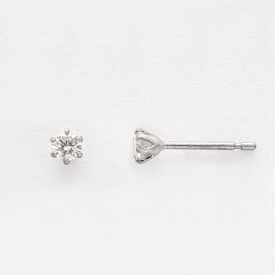 【WEB限定】プラチナ ダイヤモンド ピアス（0.10ct）