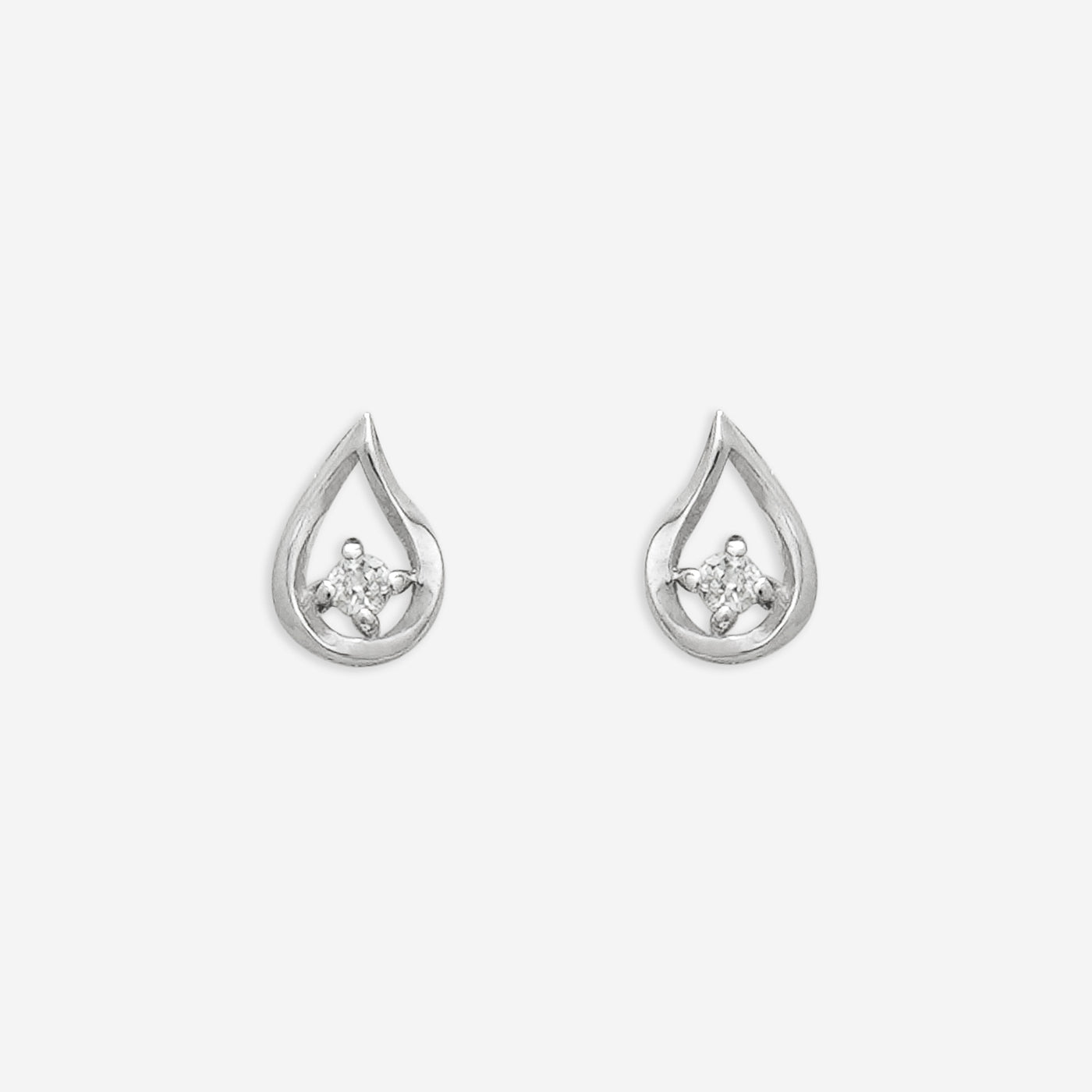 WEB限定】K10 ホワイトゴールド ダイヤモンド しずく ピアス