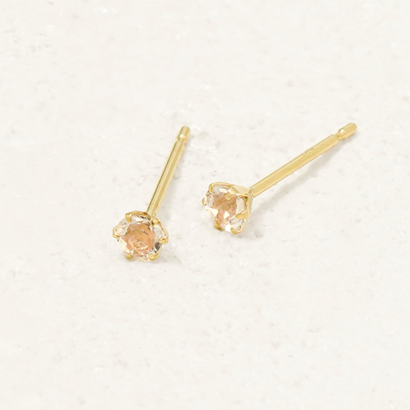 K10 イエローゴールド クォーツ ピアス