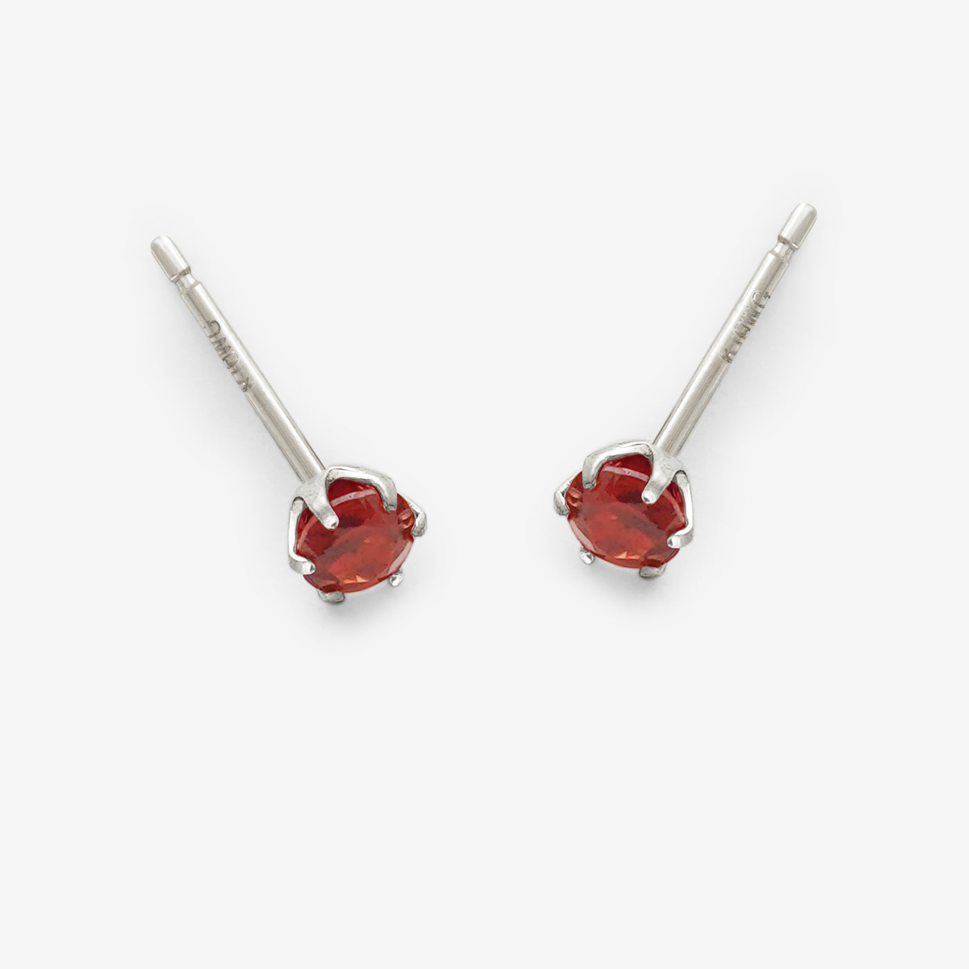 1月誕生石 K10 ホワイトゴールド ガーネット ピアス