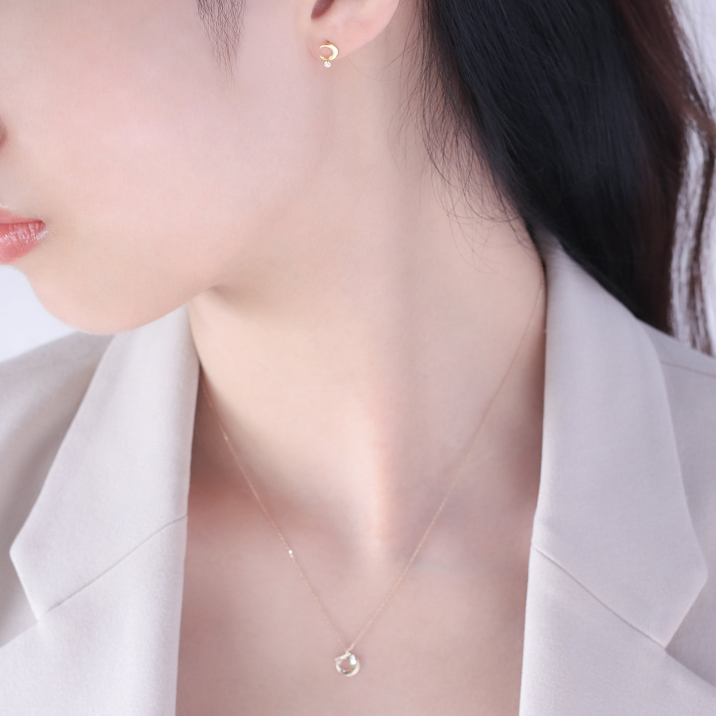 K10 イエローゴールド キュービックジルコニア ムーン ピアス