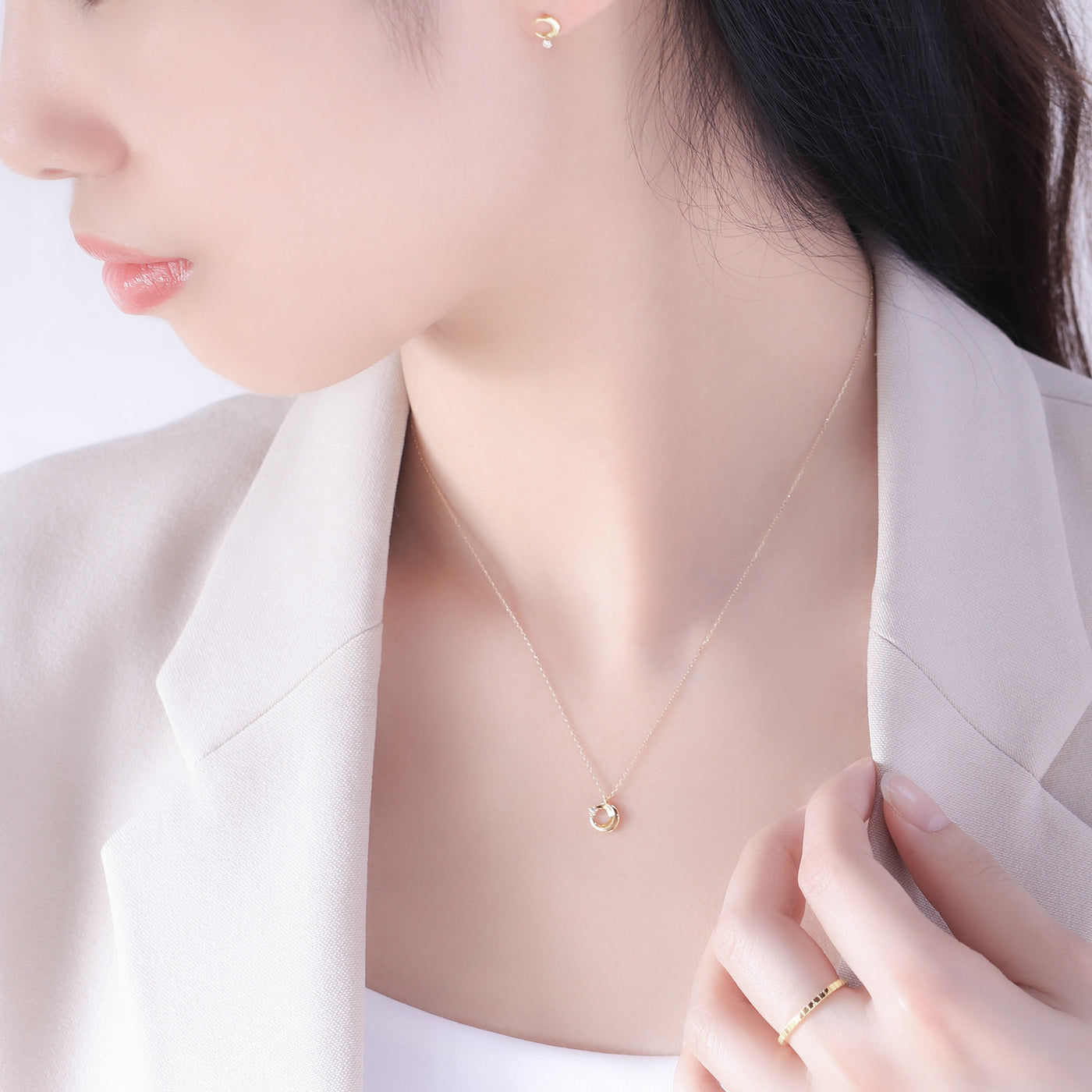 K10 イエローゴールド キュービックジルコニア ムーン ピアス