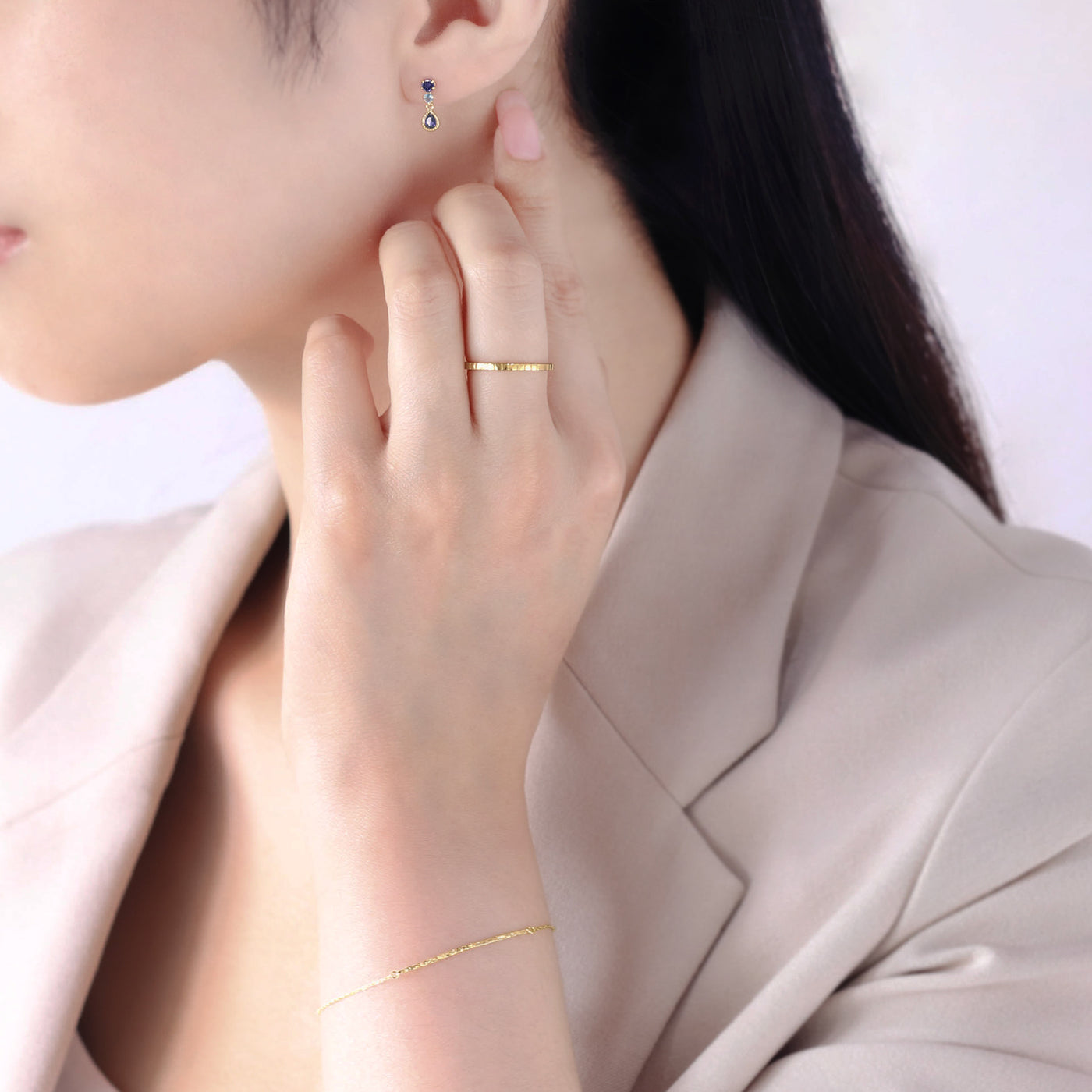 K10 イエローゴールド アイオライト ピアス