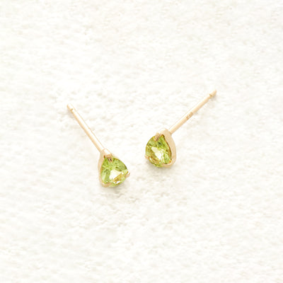 【WEB限定】8月誕生石 K10 イエローゴールド ペリドット しずく ピアス