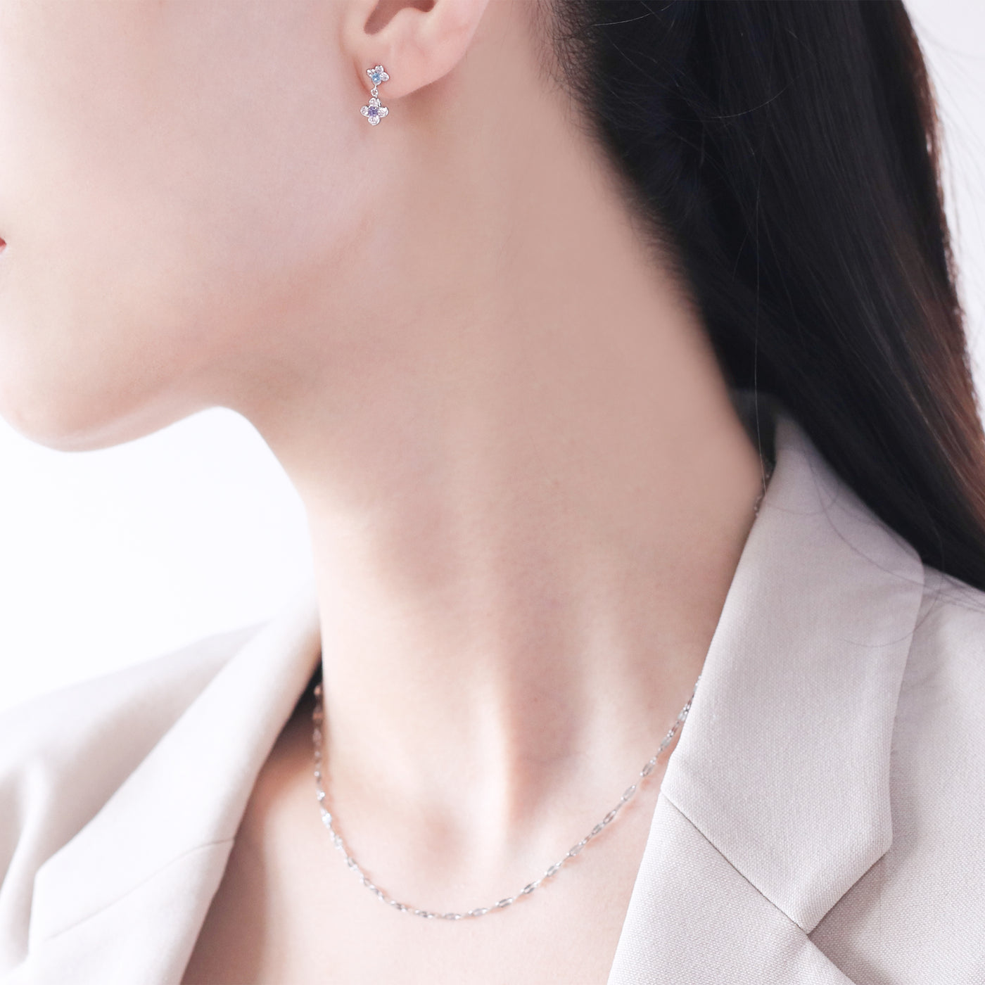 11月誕生石 K10 ホワイトゴールド ブルートパーズ フラワー