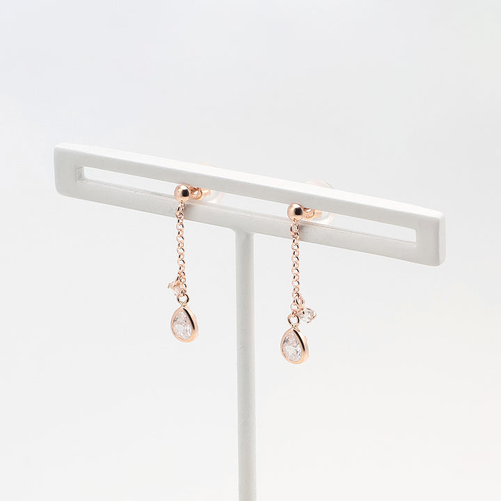 WEB限定】K10 ピンクゴールド キュービックジルコニア しずく