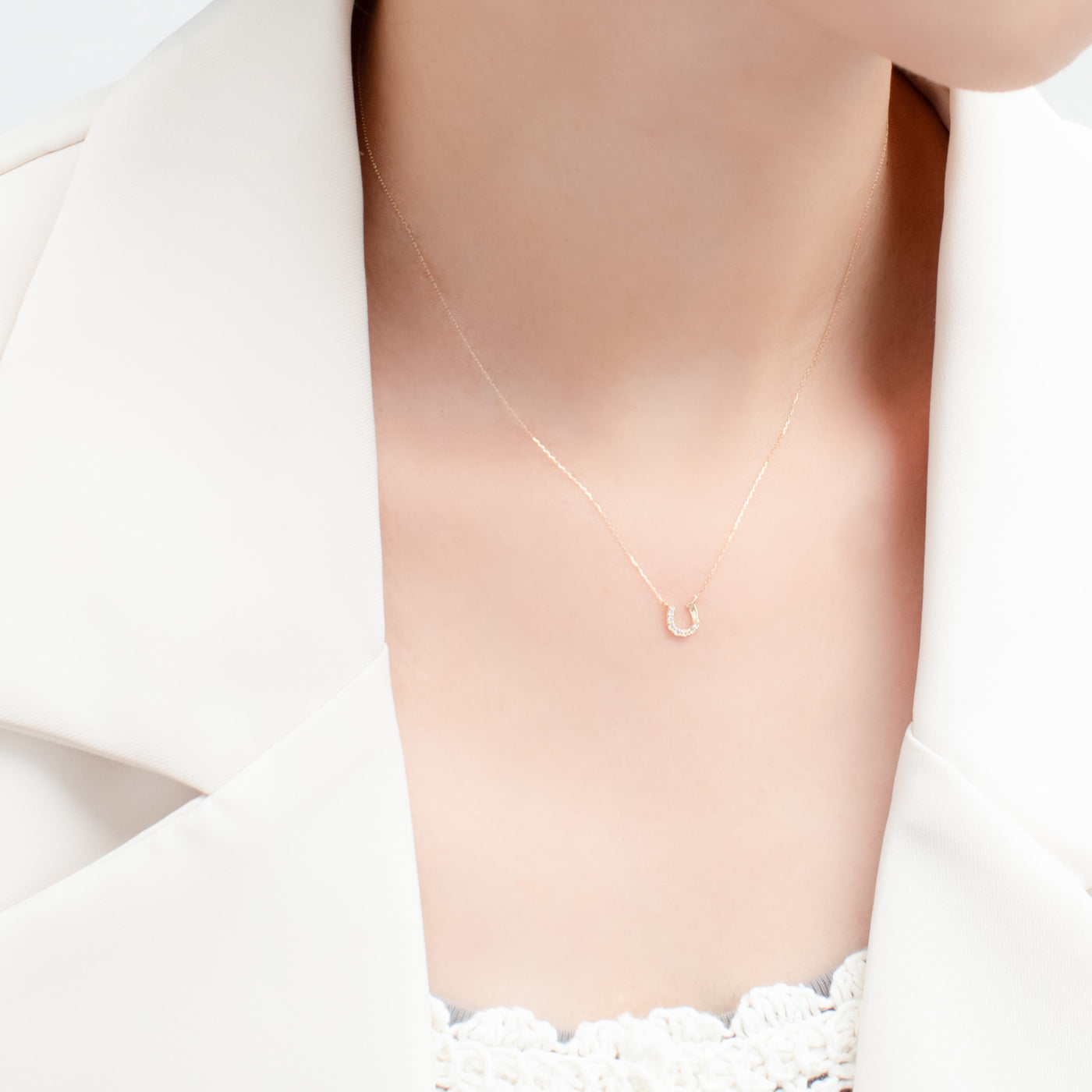 11月誕生石 K10 イエローゴールド ホワイトトパーズ 馬蹄 ネックレス