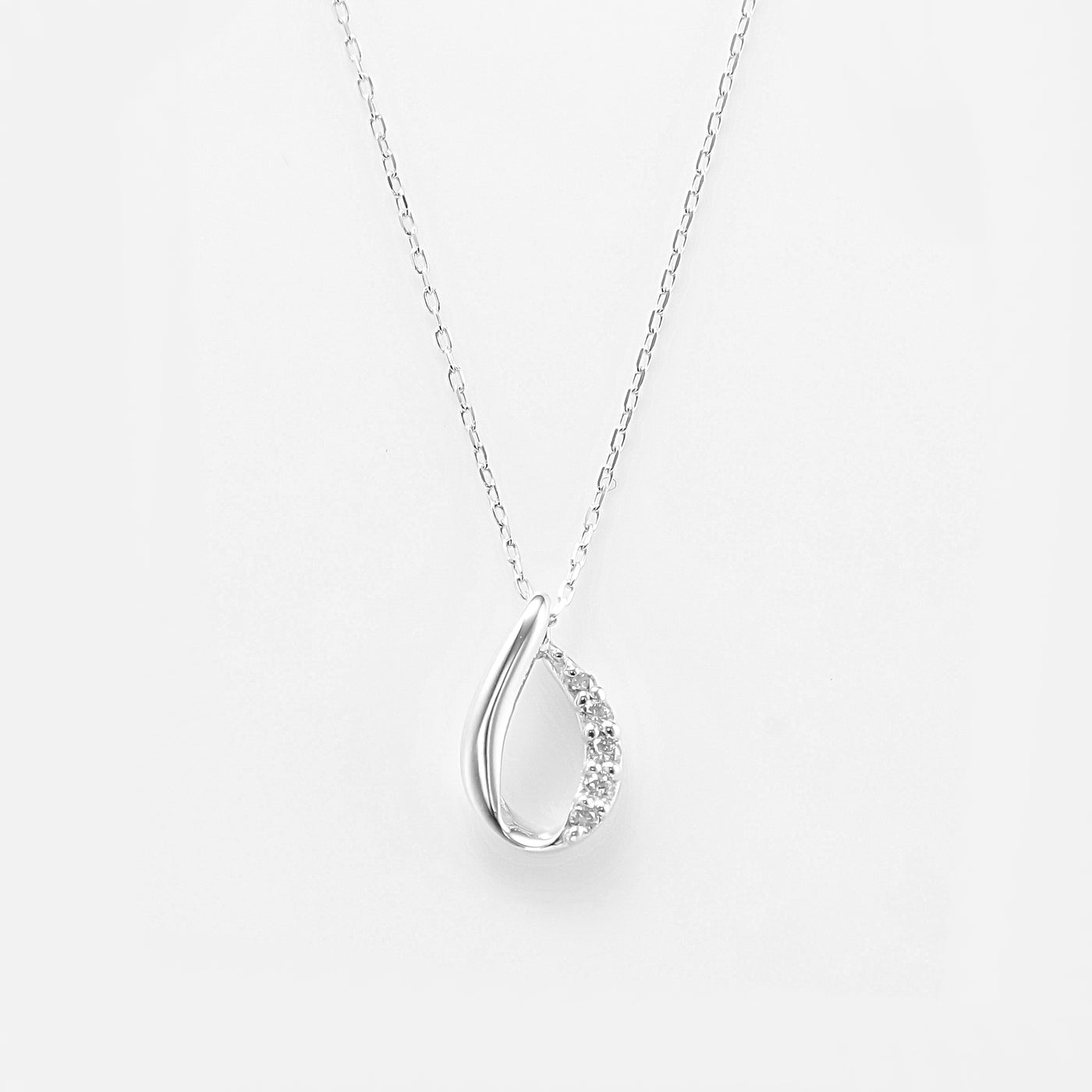 K10 ホワイトゴールド ダイヤモンド しずく ネックレス
