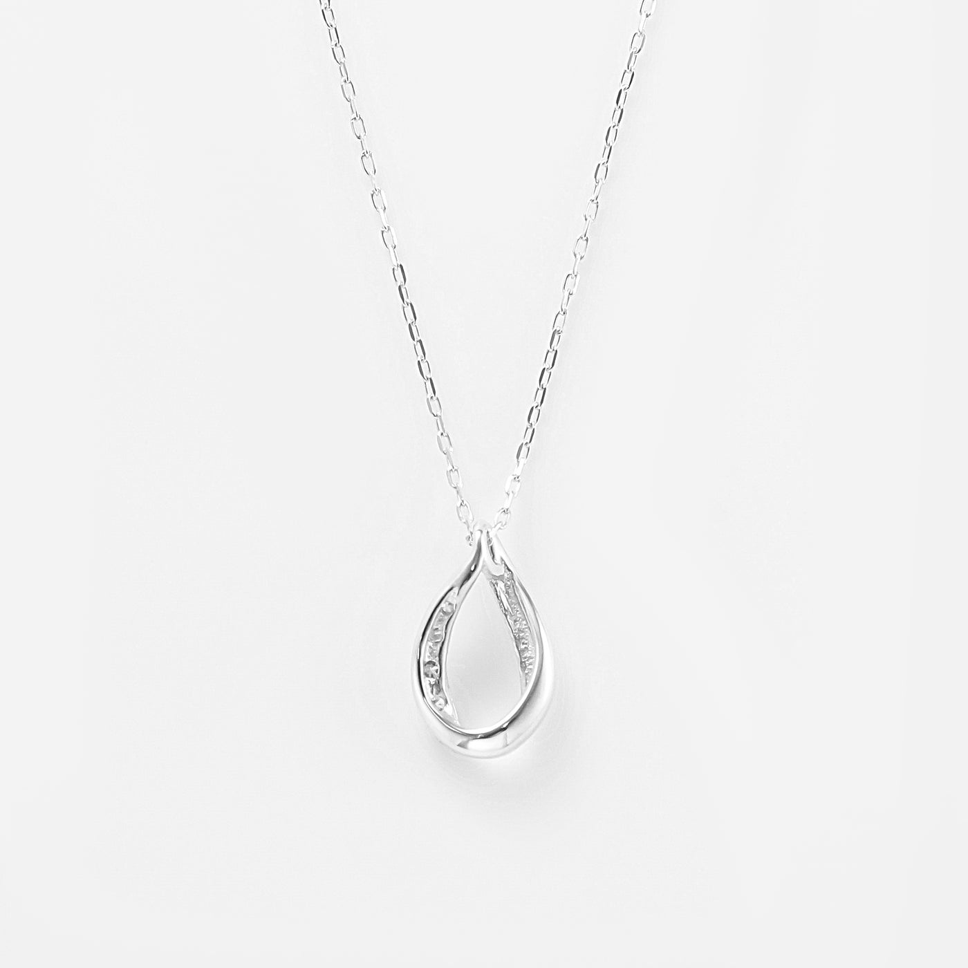 K10 ホワイトゴールド ダイヤモンド しずく ネックレス