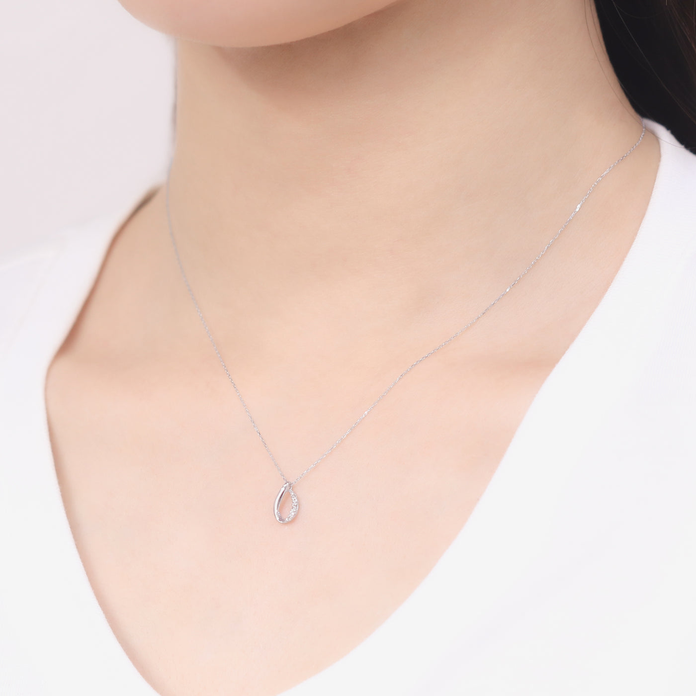 K10 ホワイトゴールド ダイヤモンド しずく ネックレス