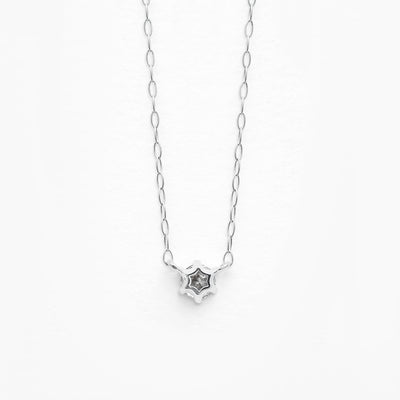 【WEB限定】K18 ホワイトゴールド ダイヤモンド ネックレス（0.15ct）