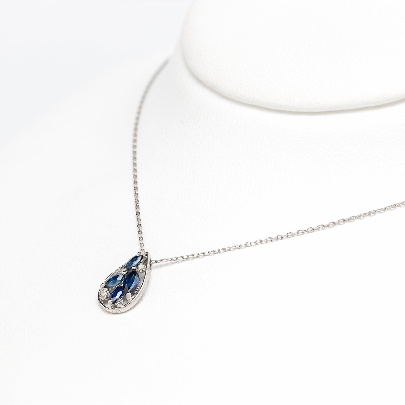 【WEB限定】9月誕生石 プラチナ サファイア しずく ネックレス