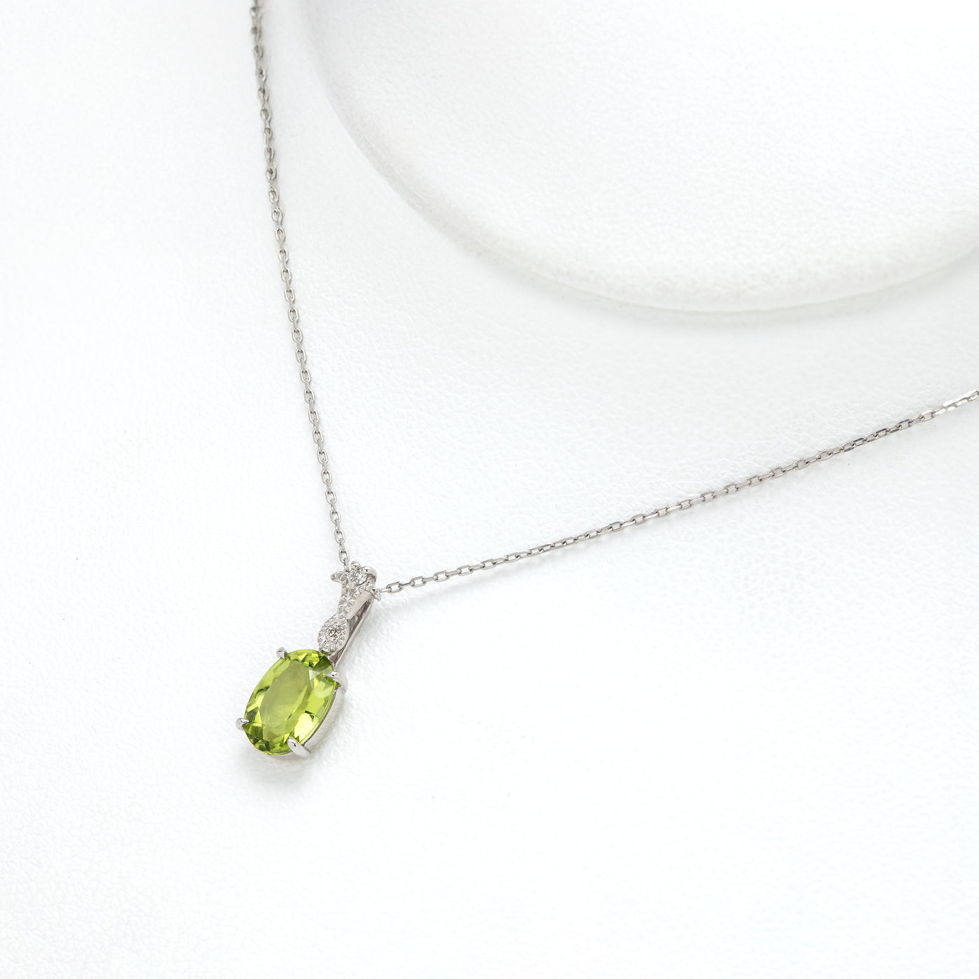 【WEB限定】8月誕生石 プラチナ ペリドット ネックレス