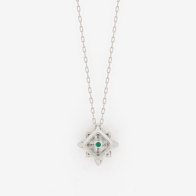 5月誕生石 プラチナ エメラルド ネックレス