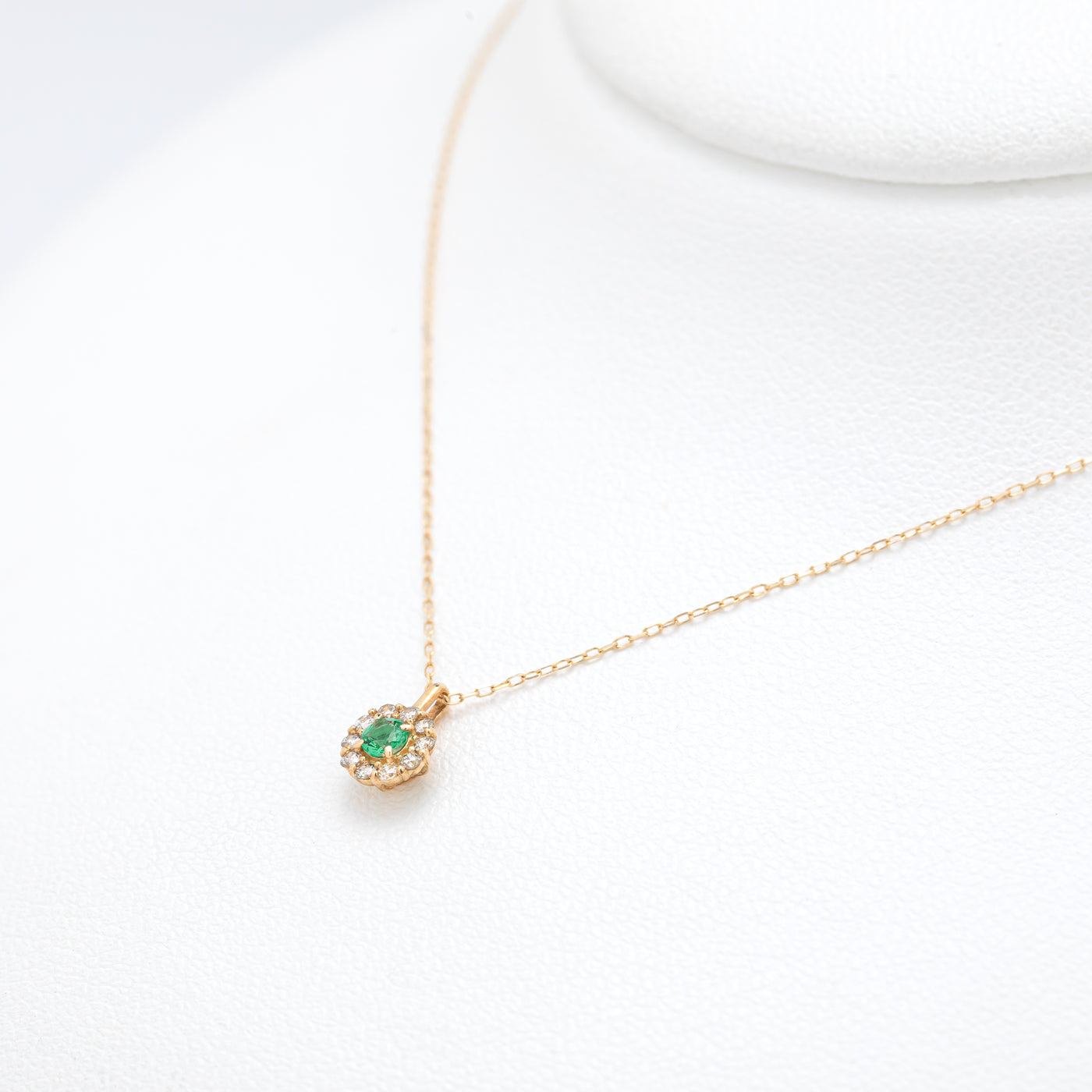 5月誕生石 K18 イエローゴールド エメラルド ネックレス