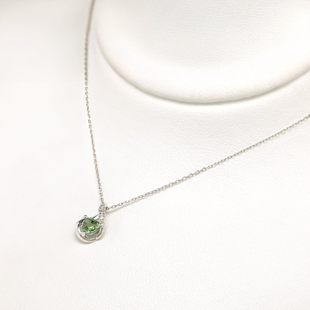 WEB限定】9月誕生石 プラチナ グリーンサファイア しずく ネックレス