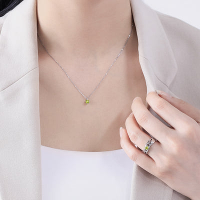 8月誕生石 シルバー ペリドット リング