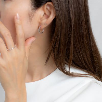 【WEB限定】K10 ホワイトゴールド ダイヤモンド フープピアス