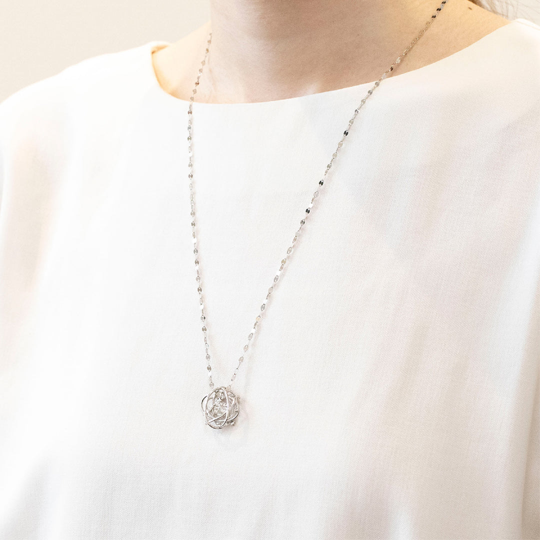 asta Iris】プラチナ ダイヤモンド ネックレスチャーム（トータル0.15