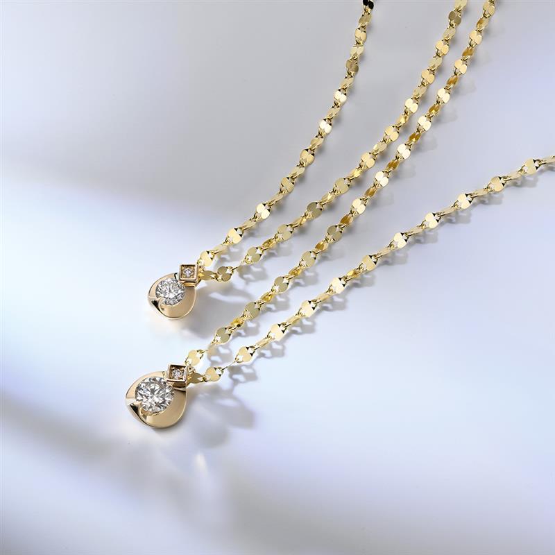 K18 イエローゴールド ダイヤモンド ネックレス（0.1ct）