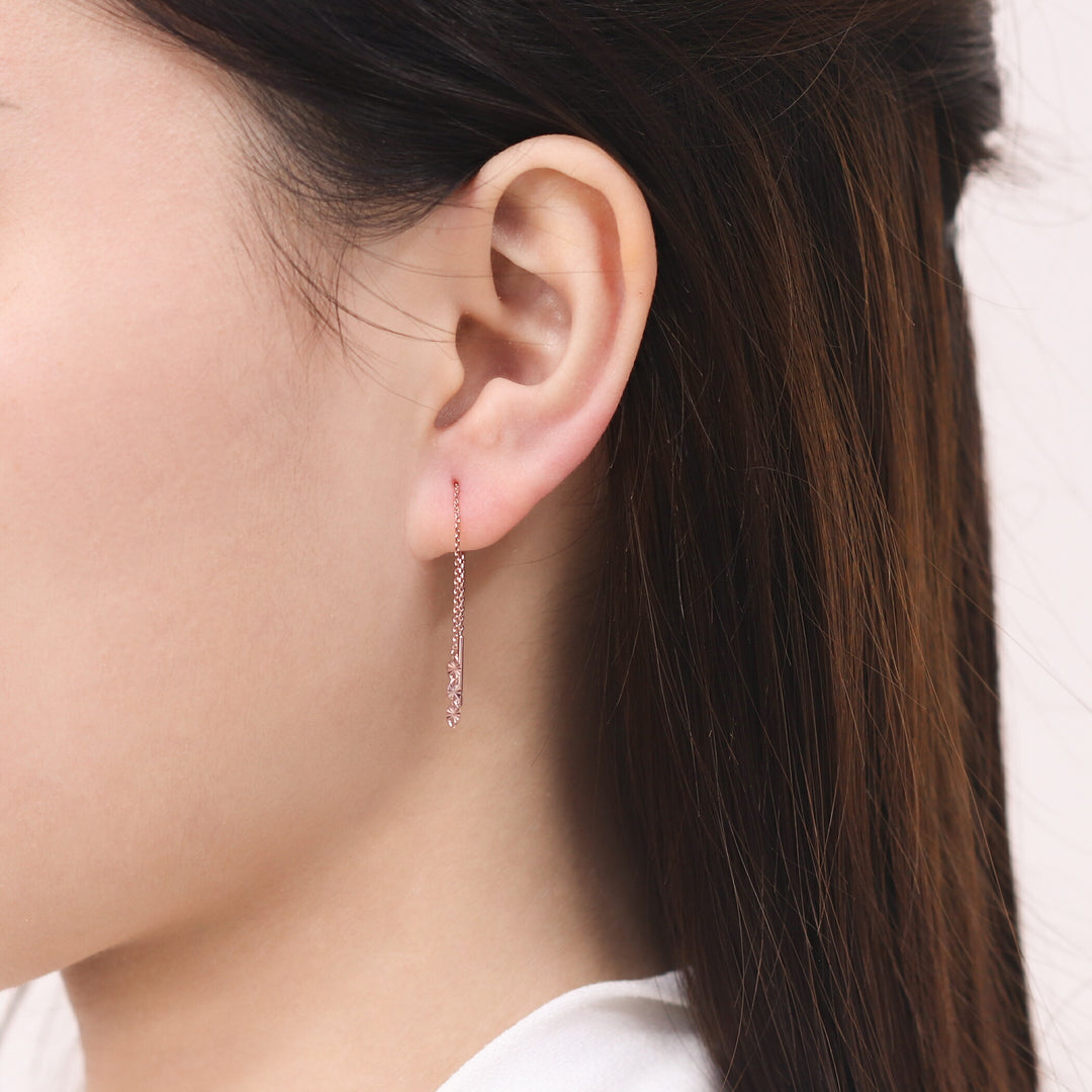 un-neuf　スターアメリカンピアス K10】スウィングビジューアメリカンピアス/BOX＆ショッパーつき