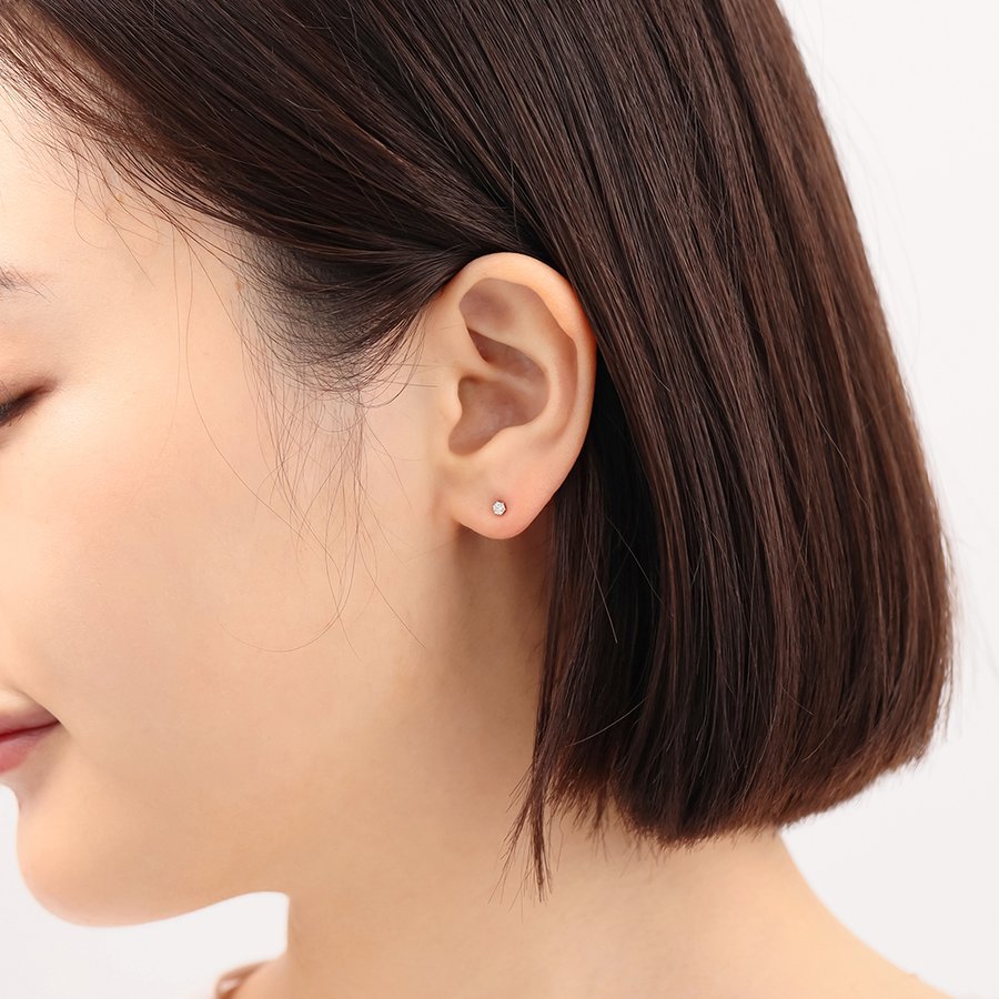 プラチナ ダイヤモンド ピアス（トータル0.10ct） （7282158174365