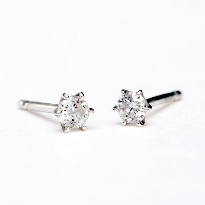 WEB限定】プラチナ ダイヤモンド ピアス（0.10ct） （7277478379677）– エステール公式通販｜ESTELLE JEWEL  GARDEN